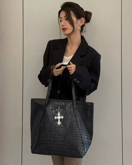 TALKLESSFASHION black MoonCat's original niche design cross crocodile tote bag large capacity premium shoulder tote bag