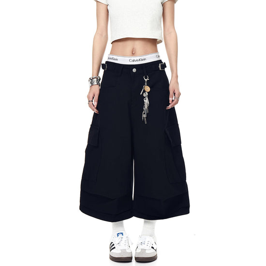 Pleated Cargo Short