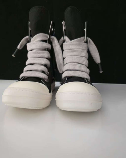 TALKLESSFASHION Europe Station Platform Shoes 2023 New High Top Shoes Men's Canvas Platform Pentagram Couple Shoes Casual Booties Women