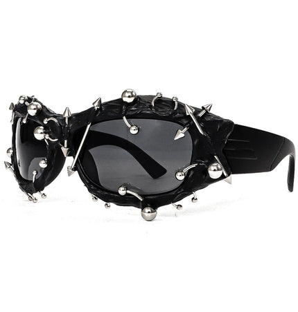 TALKLESSFASHION European and American street punk rivet metal design sense color European and American sunglasses fashionable trend face small glasses