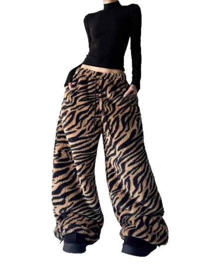 TALKLESSFASHION Korean retro lazy leopard print warmth can be worn inside and outside, wide-leg sweatpants, women's winter casual jazz dance scimitar pants
