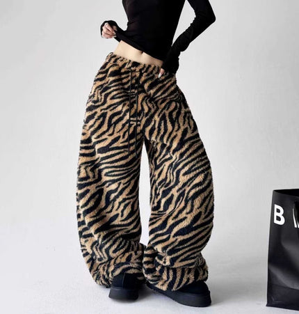 TALKLESSFASHION Korean retro lazy leopard print warmth can be worn inside and outside, wide-leg sweatpants, women's winter casual jazz dance scimitar pants