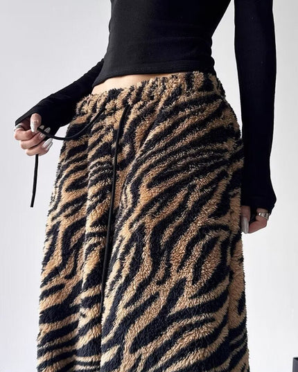 TALKLESSFASHION Korean retro lazy leopard print warmth can be worn inside and outside, wide-leg sweatpants, women's winter casual jazz dance scimitar pants