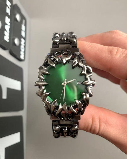 TALKLESSFASHION Silver black green Millennial special-shaped watches, mid-vintage, European and American style, high-end personality, creativity, niche design, carved tide men's watches