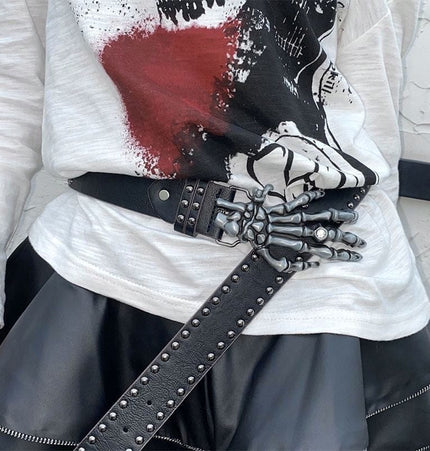 TALKLESSFASHION Trend: Shibuya Spice Girls, Hip Hop, Punk, Subculture Accessories, Skull, Hand Stud, Belt, Belt, Pants, Belt, Triple Leather Loop